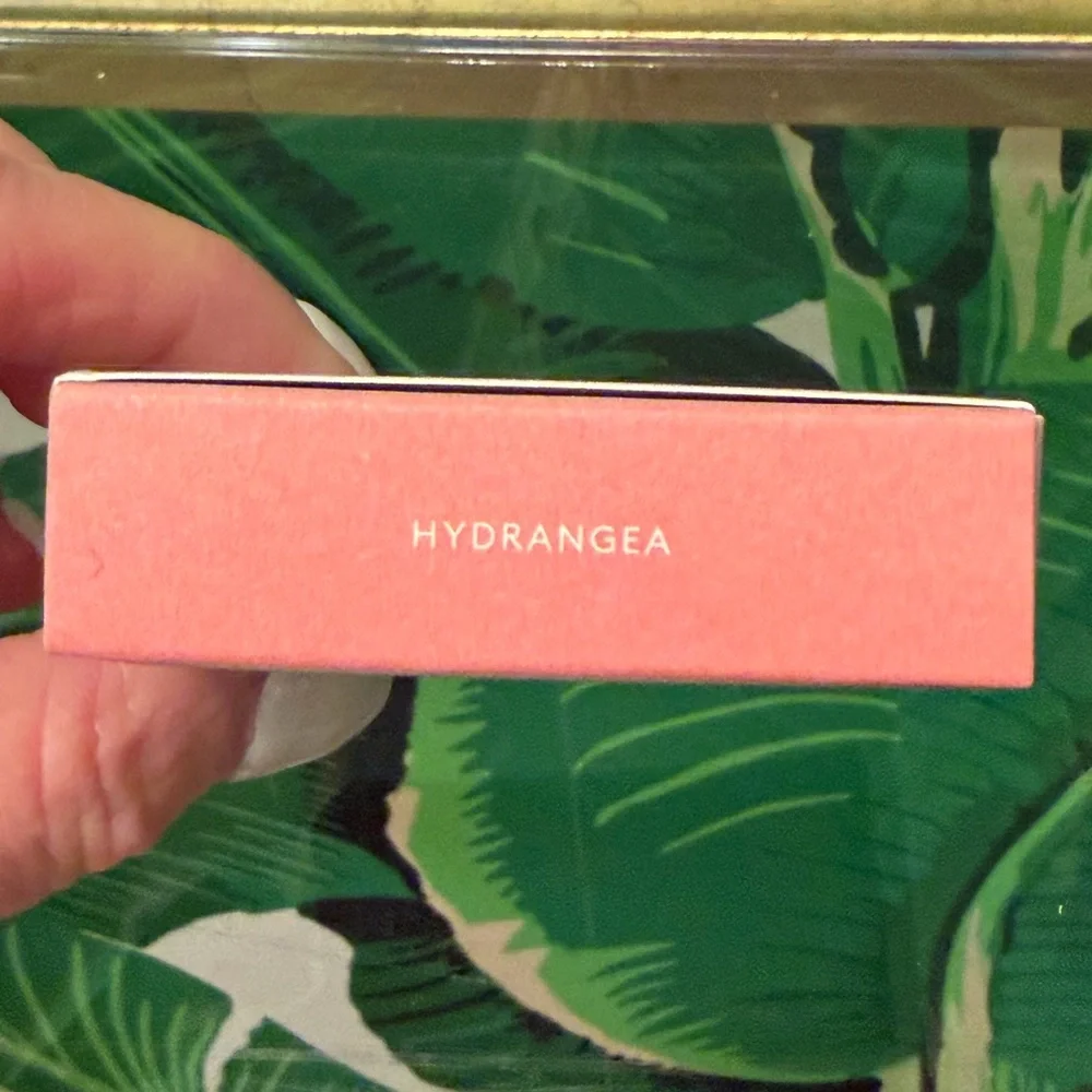 NWT Rose Inc Blush Divine Cream Blush Hydrangea